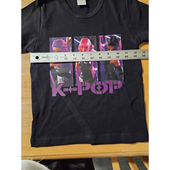 KPop Demon Hunters Girls Graphic T Youth Small 120 NWOT Black Purple 100% Cotton - Picture 2 of 4